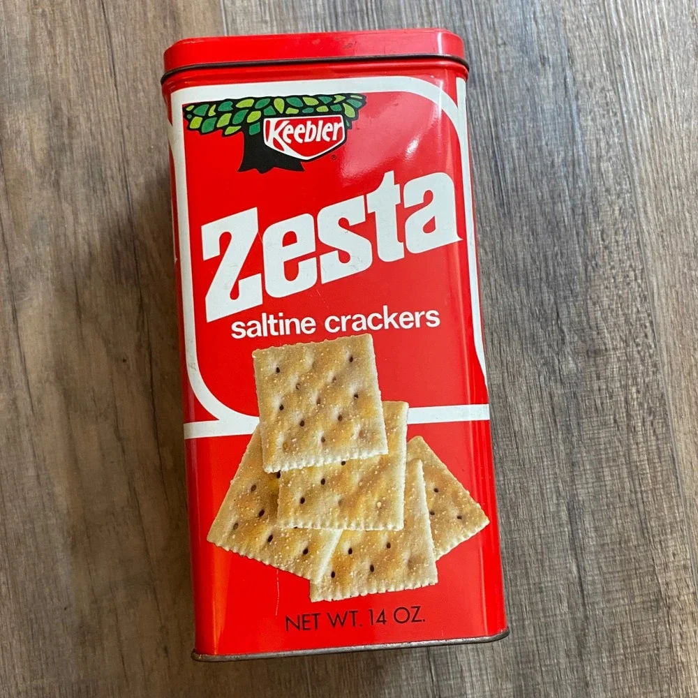 Vintage 1971 Keebler Zesta Saltine Crackers Tin Red 14oz Metal Storage Box USA